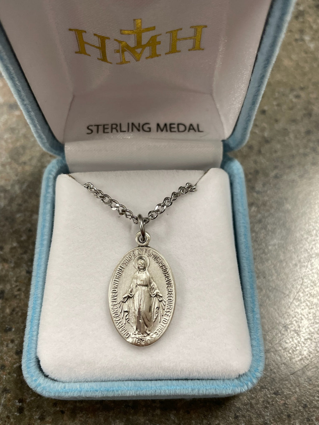 SS SMALL OVAL MIRACULOUS 18"