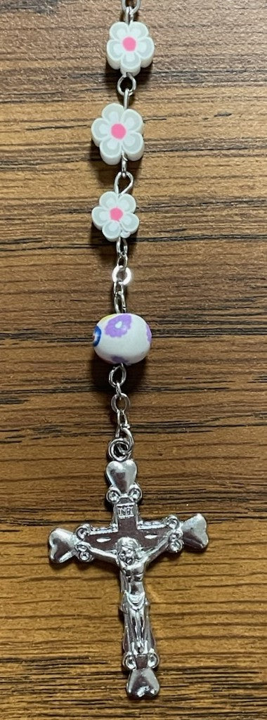 FLORAL BEAD WHITE ROSARY