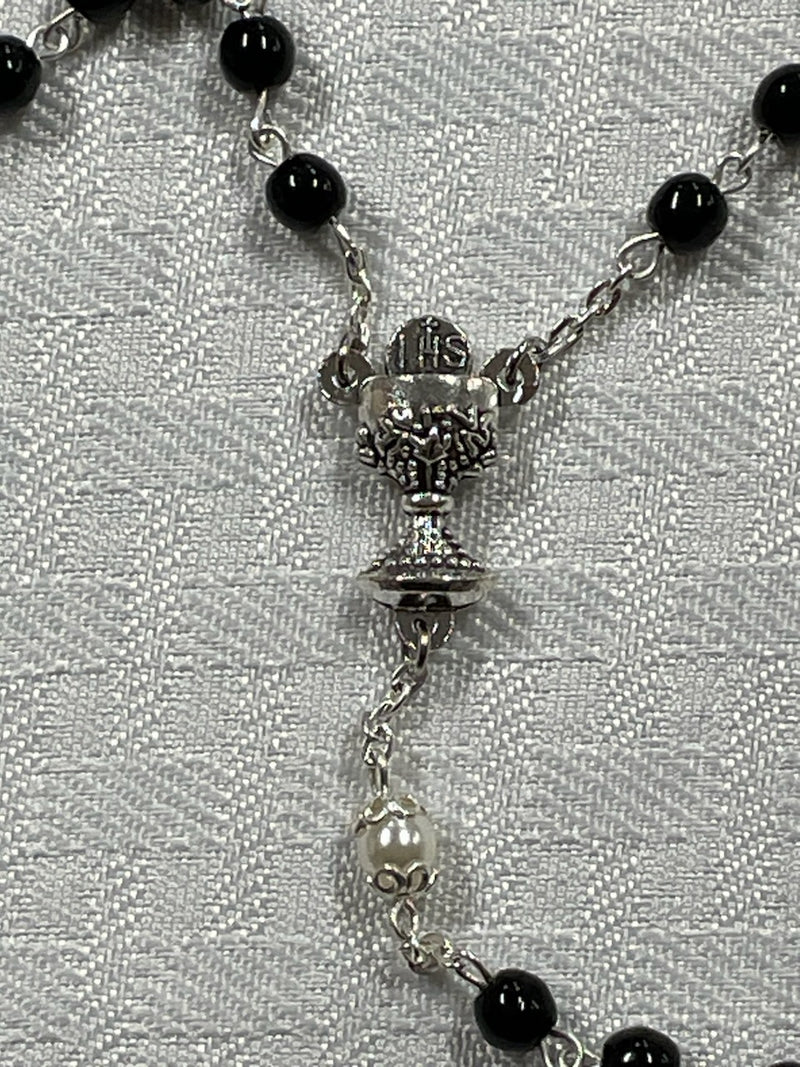 5MM BLACK OFB & WHT PRL ROSARY