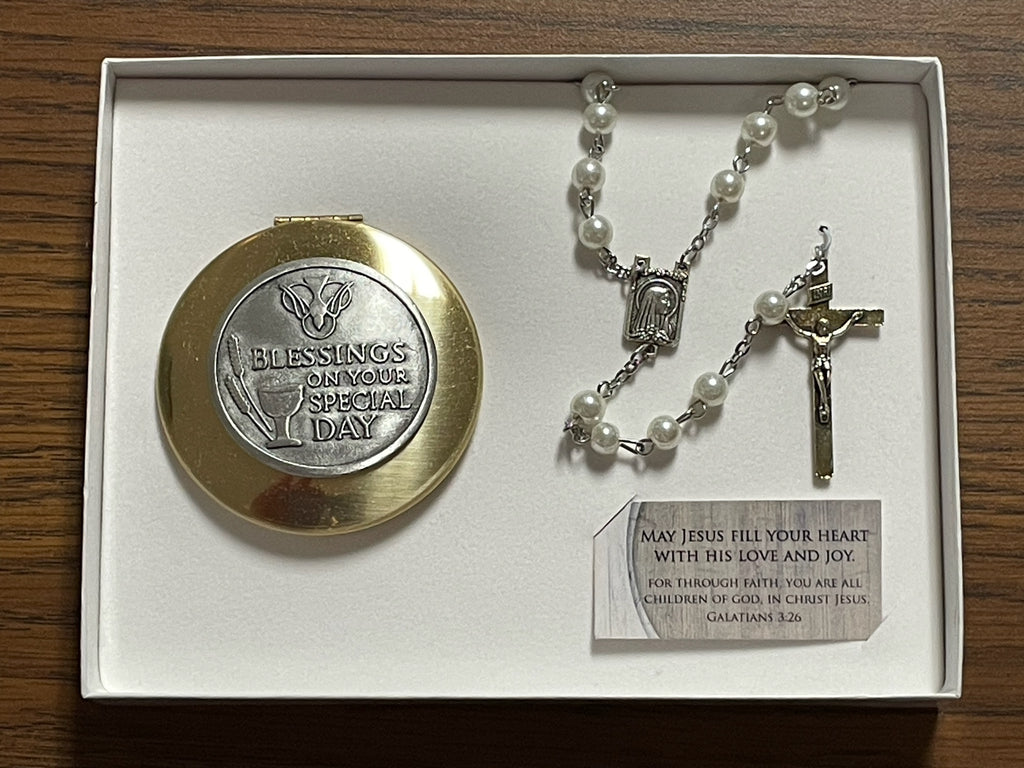 PEARL ROSARY AND KEEPSAKE SET