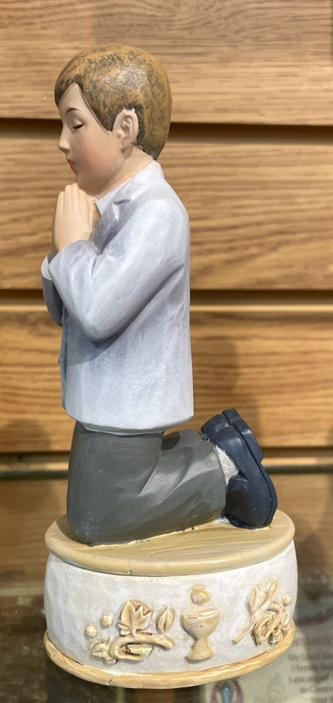 KNEELING BOY COMMUNION ROS BOX
