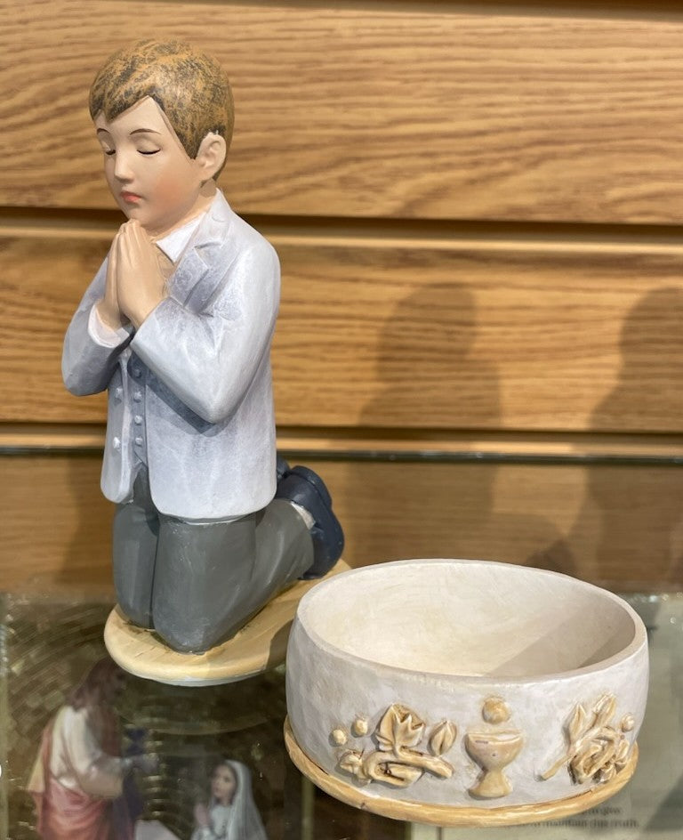 KNEELING BOY COMMUNION ROS BOX
