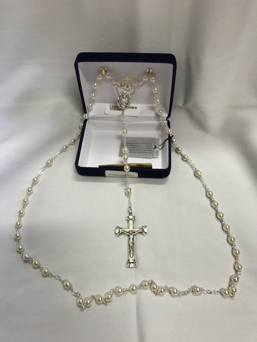 SILVER PEARL ROSARY/BOX